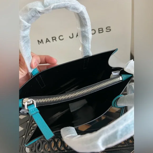 ❌SOLD❌NWT Marc Jacobs Grind Top Handle/ Crossbody Bag - Picture 5 of 6